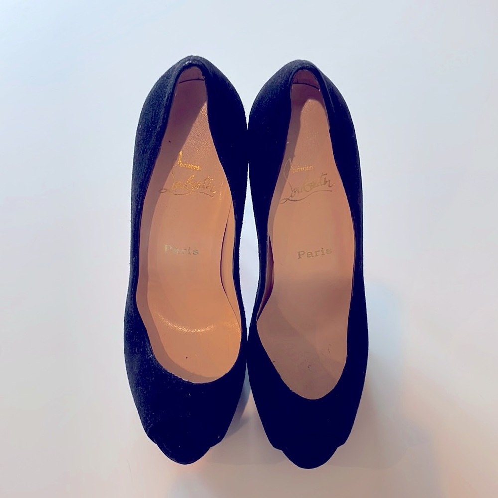 Christian Louboutin Very Prive black Suede pump.